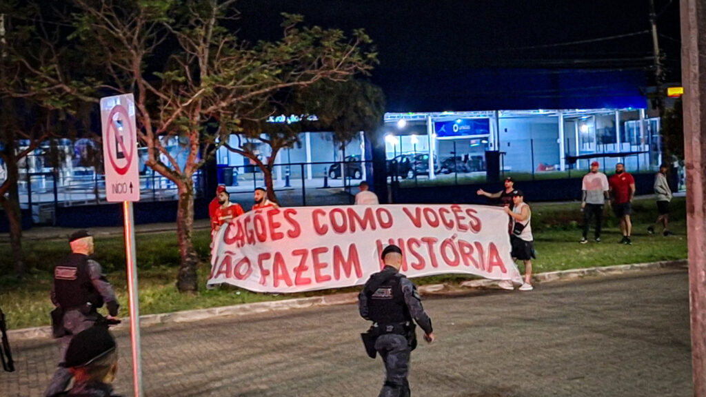 Protesto torcida do Inter