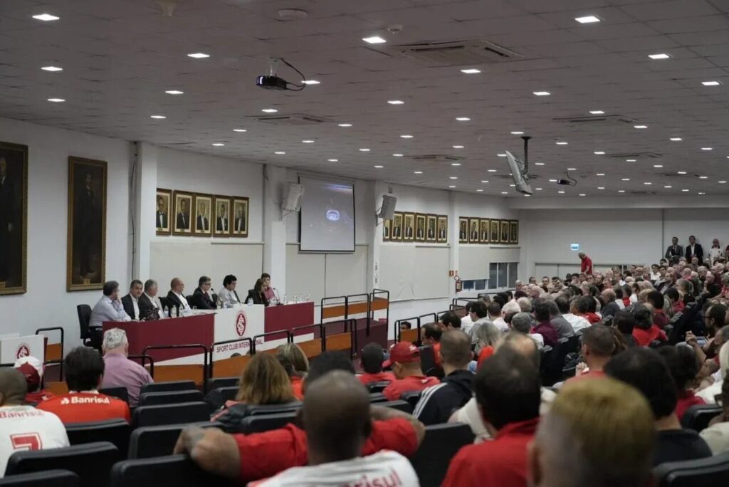 Internacional prepara reforma estatutária com impacto nas eleições e futuro do clube
