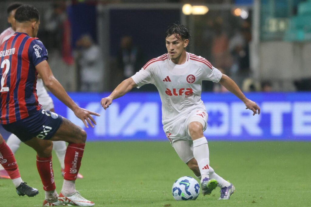 Bahia vence o Inter na Fonte Nova e deixa o colorado colado no Z-4