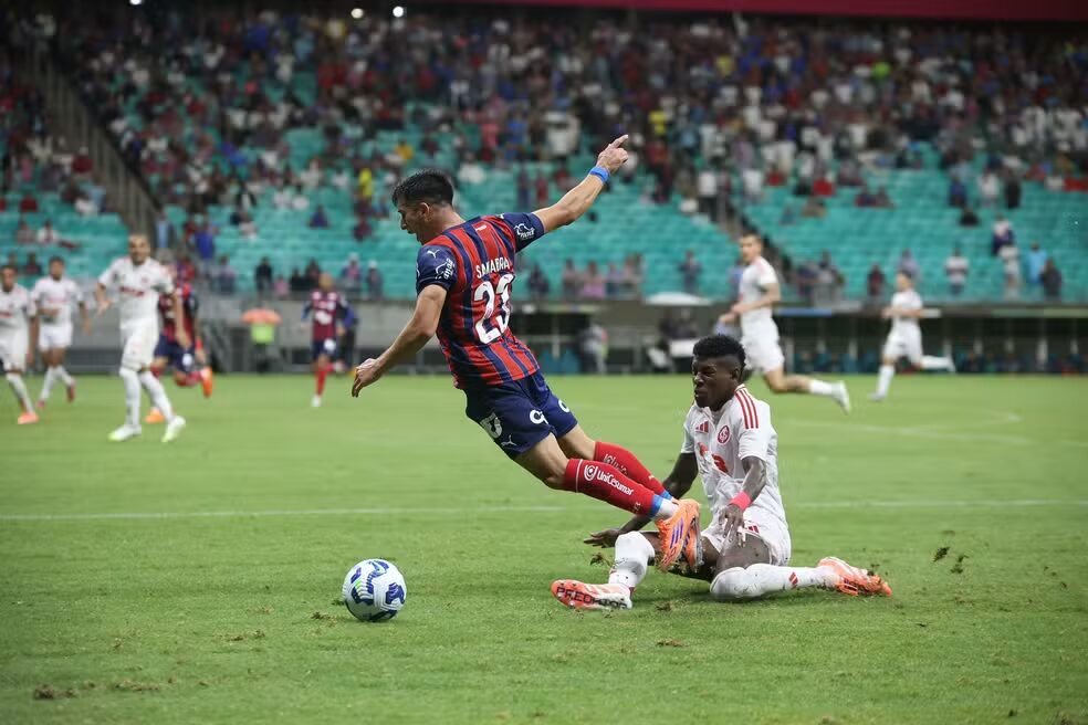 Inter encara o Bahia no Beira-Rio em jogo decisivo pela sobrevivência no Brasileirão
