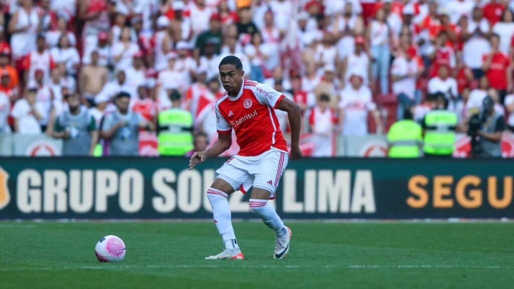 Orlando City faz proposta de R$ 26,4 milhões por titular do Internacional de Ramon Díaz