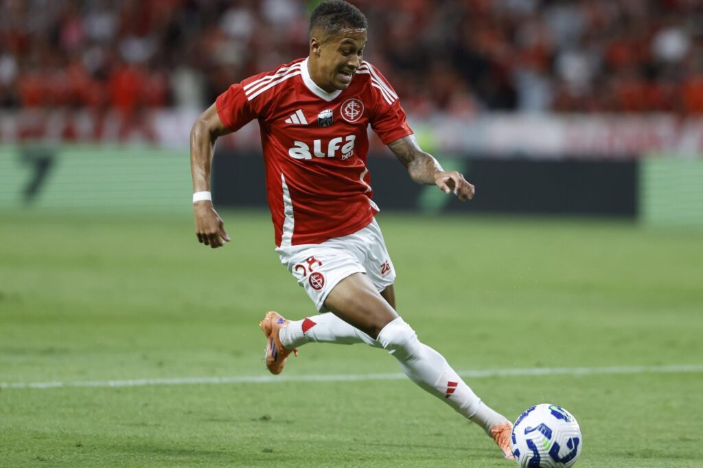 Inter perde chance de respirar, empata com o Santos no Beira-Rio e segue próximo ao Z4