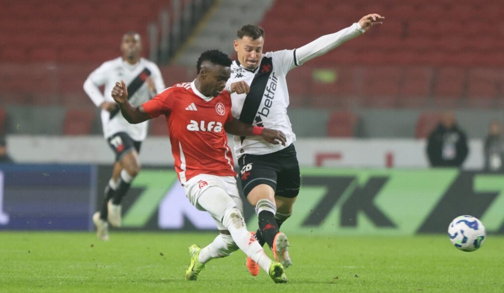 Vasco x Internacional; onde assistir AO VIVO, horário e escalações