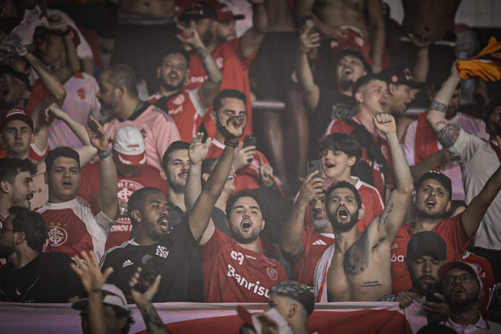 Inter vive nova turbulência e árbitro relata tentativa de invasão: “Situação tensa na Vila”