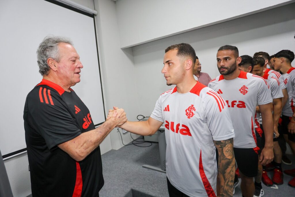 Abel volta e acende esperança no Beira-Rio: Inter busca as duas vitórias que valem a permanência