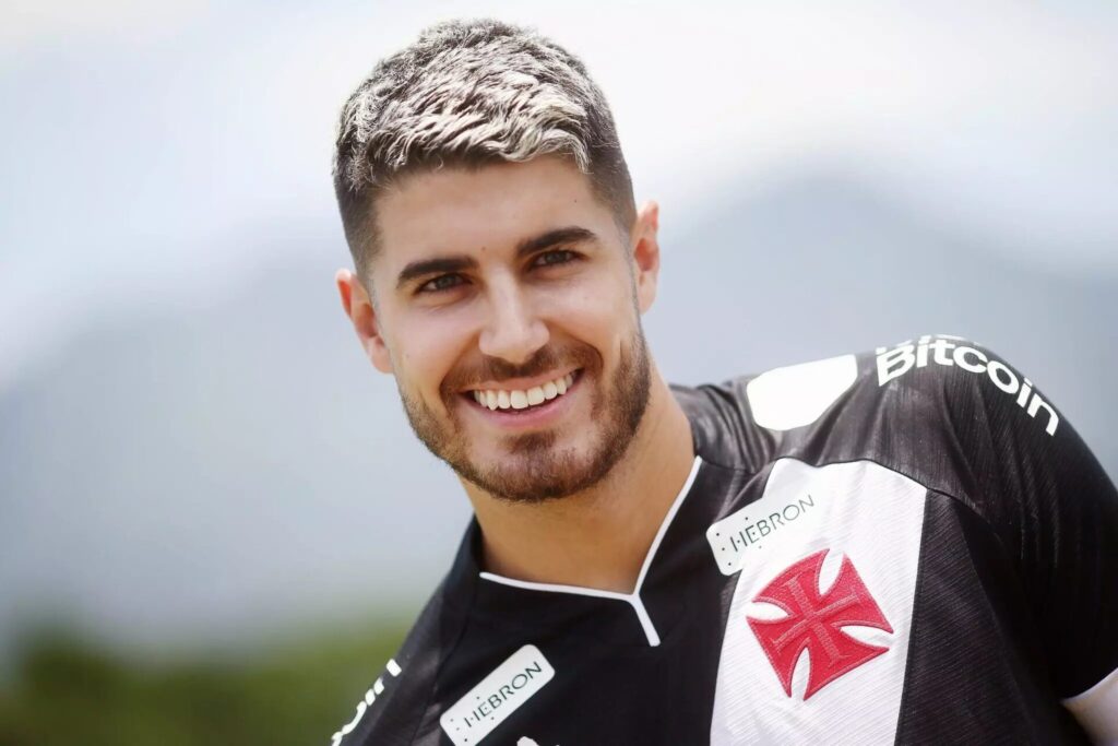 Inter mira centroavante de rival brasileiro para 2026