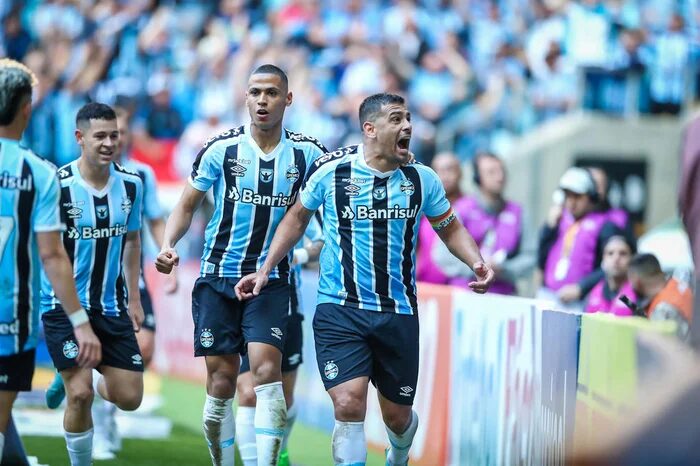 Veja o retrospecto do novo técnico do Inter contra o Grêmio