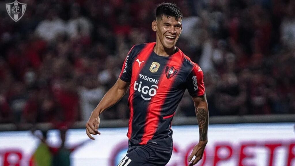 Alvo do Inter Robert Morales bate o martelo e define seu futuro para 2026