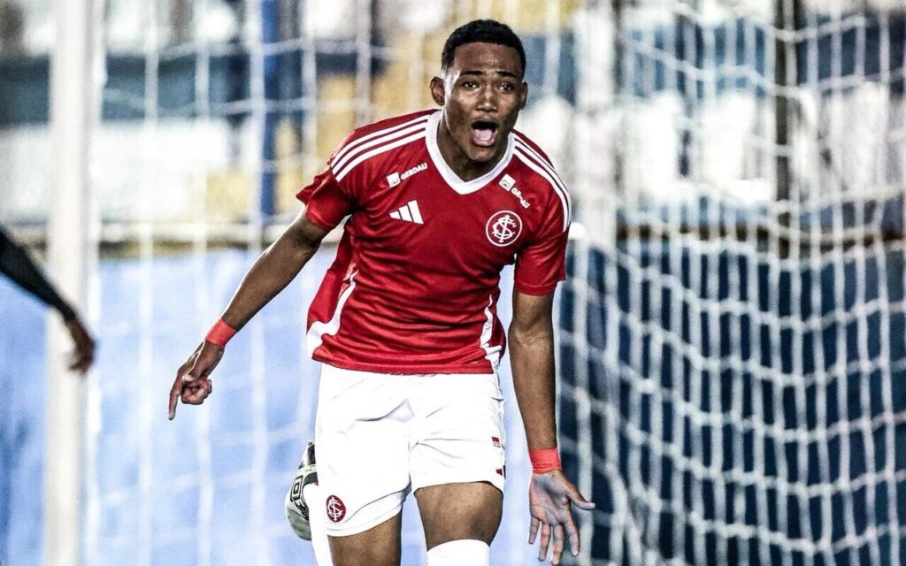 Promessa do Inter é alvo de sondagem bate o martelo e define seu futuro para 2026