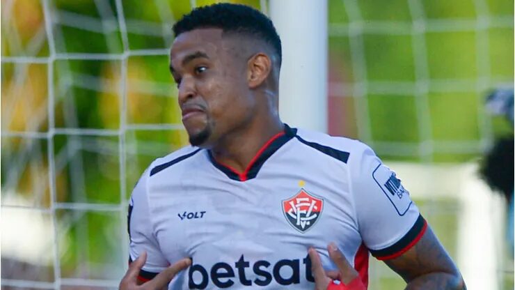 Inter aguarda “sinal verde” de Alerrandro para destravar negociação na janela