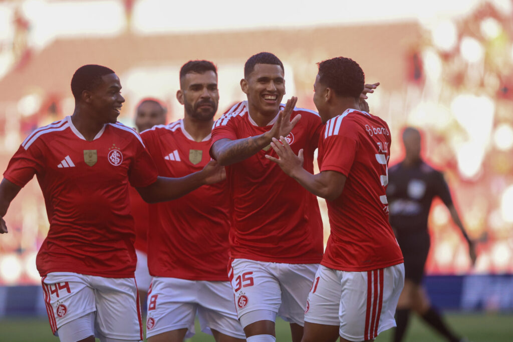 Com time misto Inter descobre "reforço caseiro" na vitória contra o São Luiz